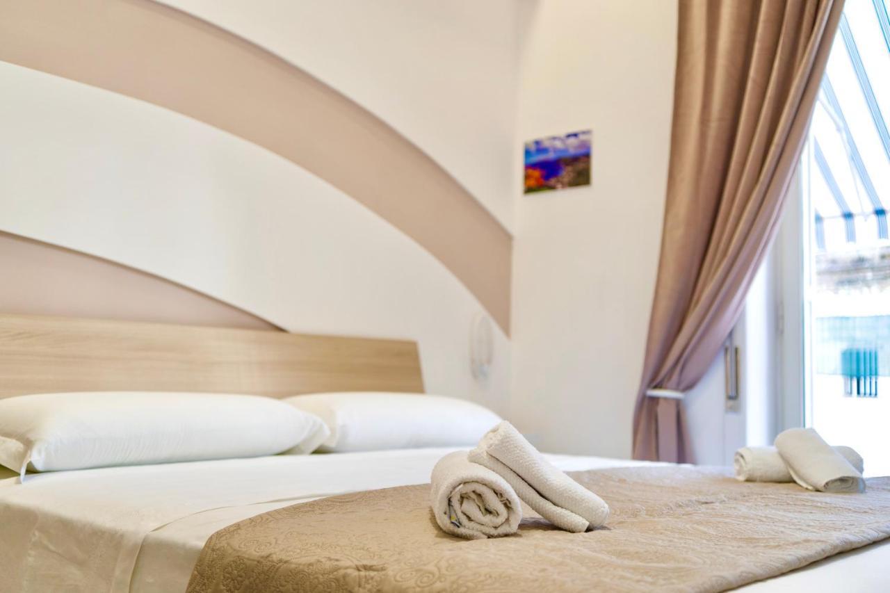 Terrazza Garibaldi Bed & Breakfast Napoli Dış mekan fotoğraf